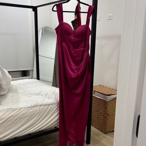 Elegant Fuchsia Evening Gown